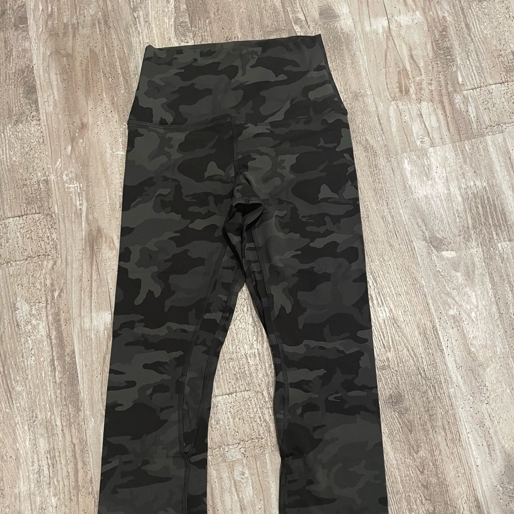 Lululemon align 21” legging green camo